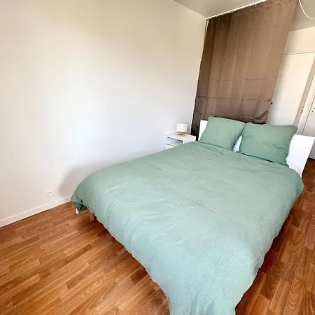 Apartment Deux Pieces